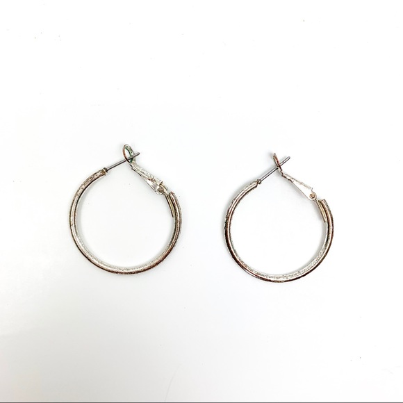Forever 21 Jewelry - 🔴 Silver hoop earrings